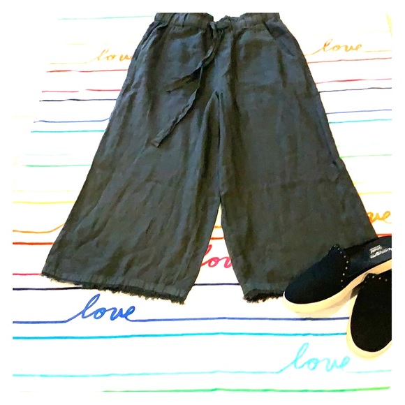 Anthropologie Pants - Anthropologie Cloth and stone cropped pants